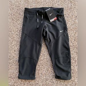 Nike Dri-Fit Stay Warm Running Black Capri tights drawstring leggings.XS 25"-29"